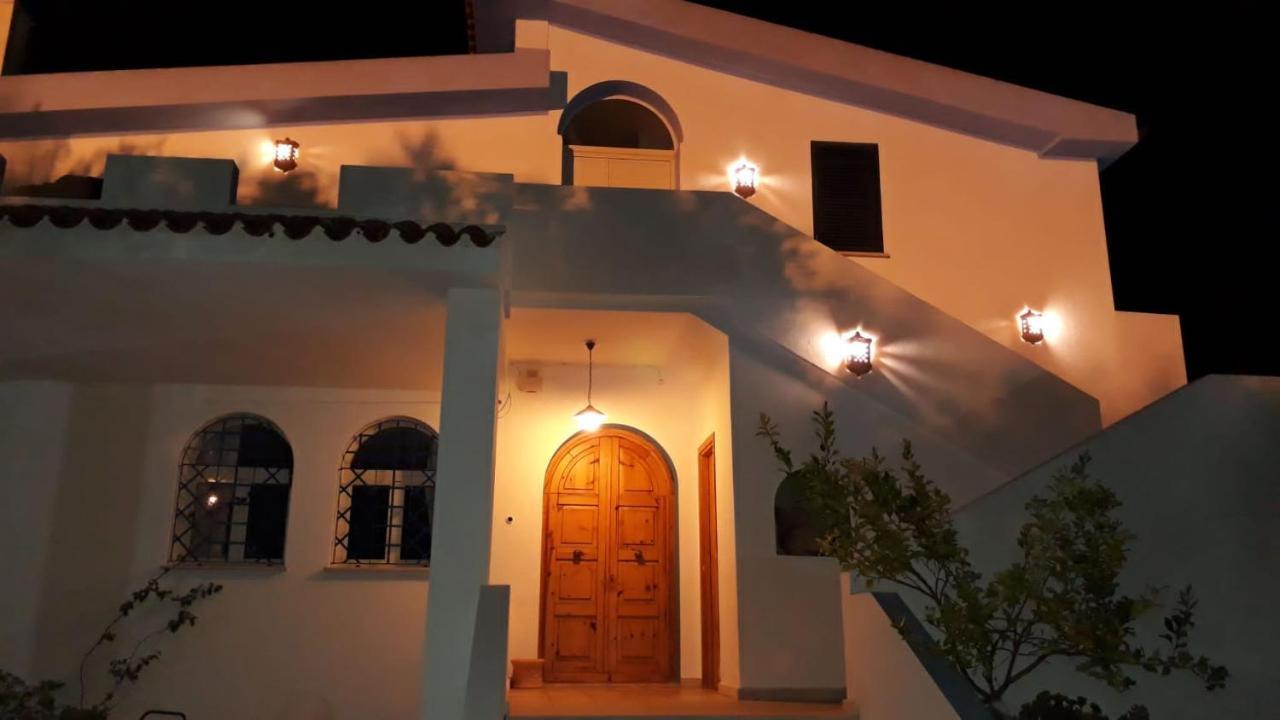Agriturismo Palas De Serra Country Resort Onifai 外观 照片