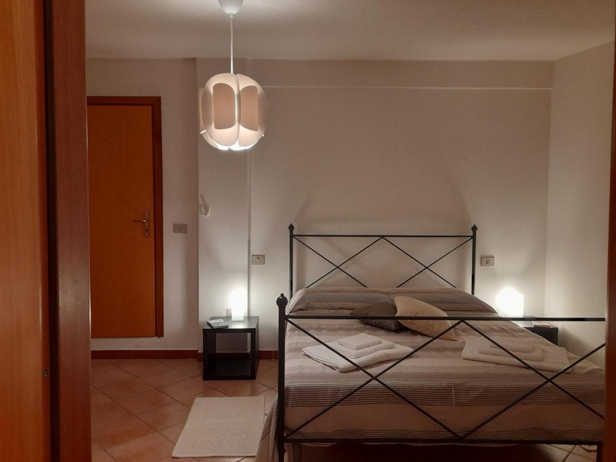 Agriturismo Palas De Serra Country Resort Onifai 外观 照片