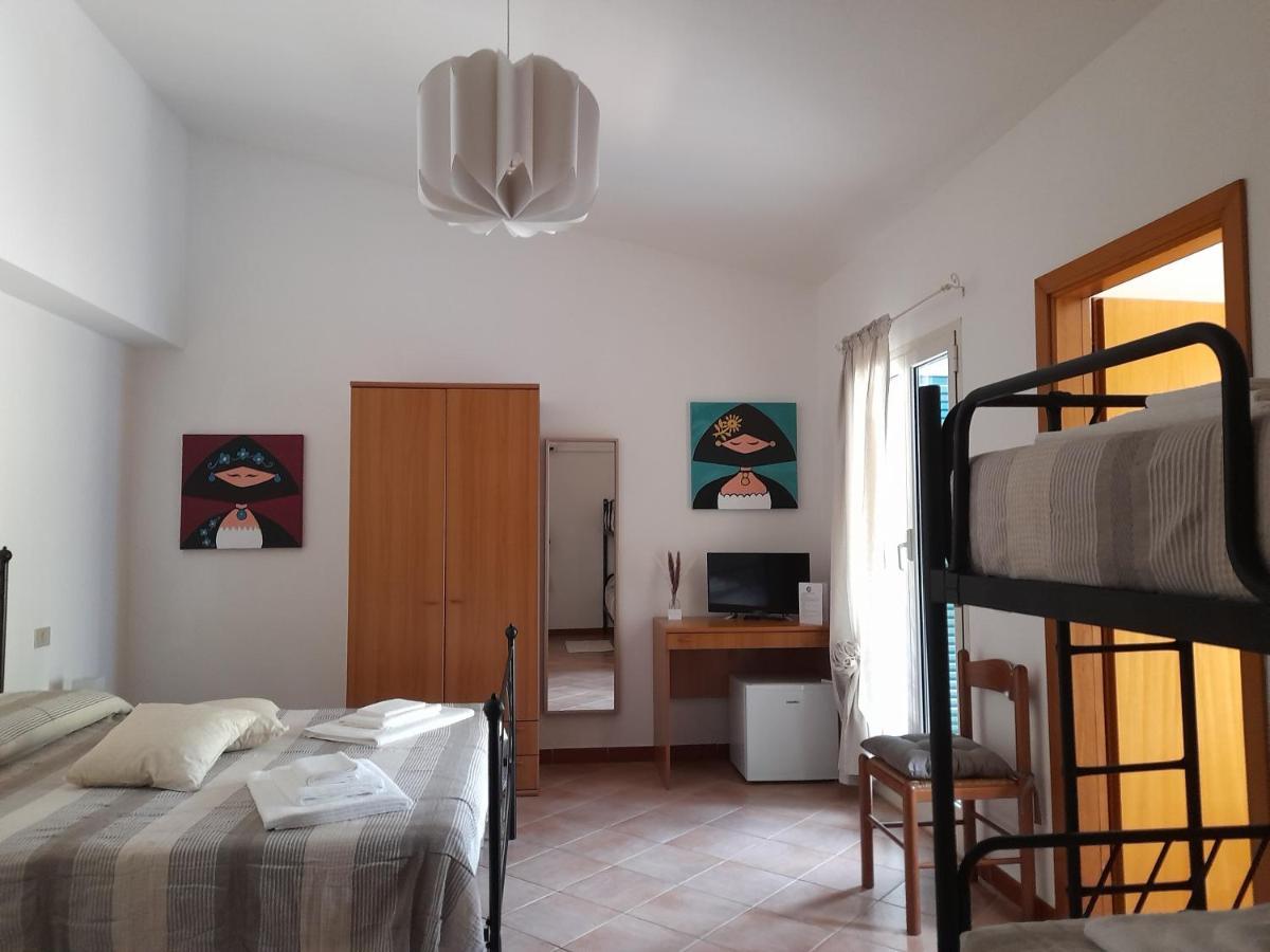 Agriturismo Palas De Serra Country Resort Onifai 外观 照片