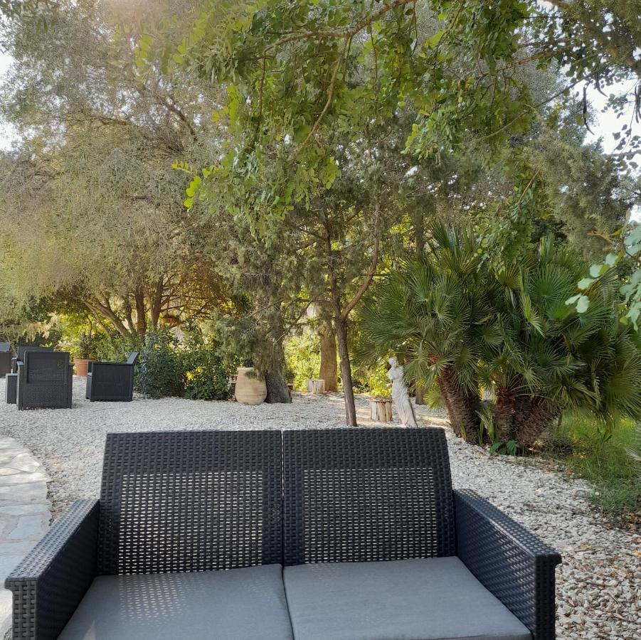 Agriturismo Palas De Serra Country Resort Onifai 外观 照片