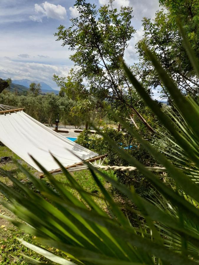 Agriturismo Palas De Serra Country Resort Onifai 外观 照片